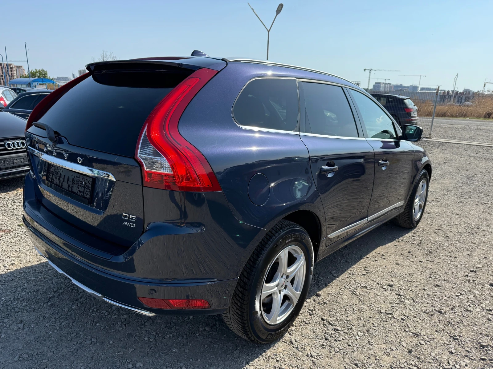 Volvo XC60 2.4D CH 215ks D-5 - изображение 4