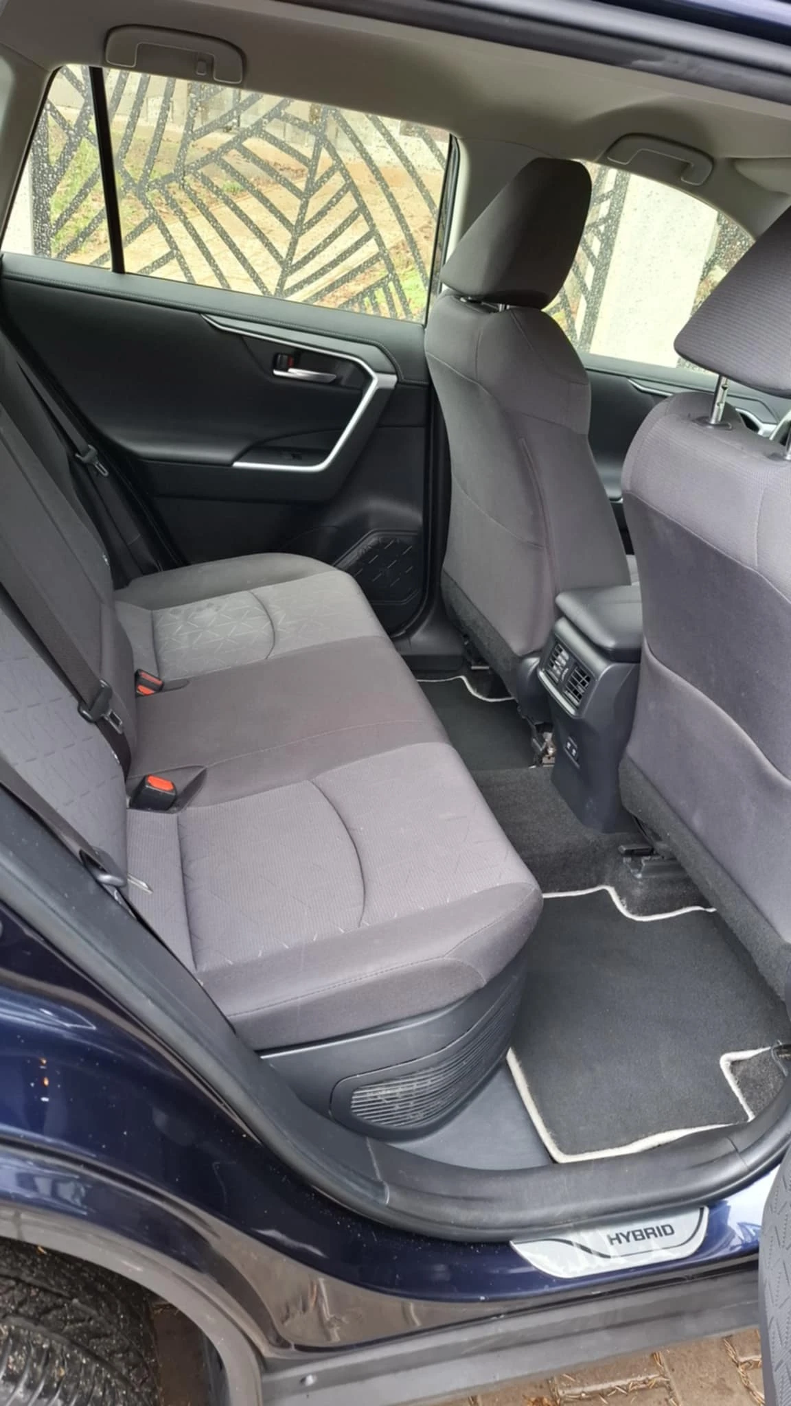 Toyota Rav4 2.5 HYBRID - изображение 6