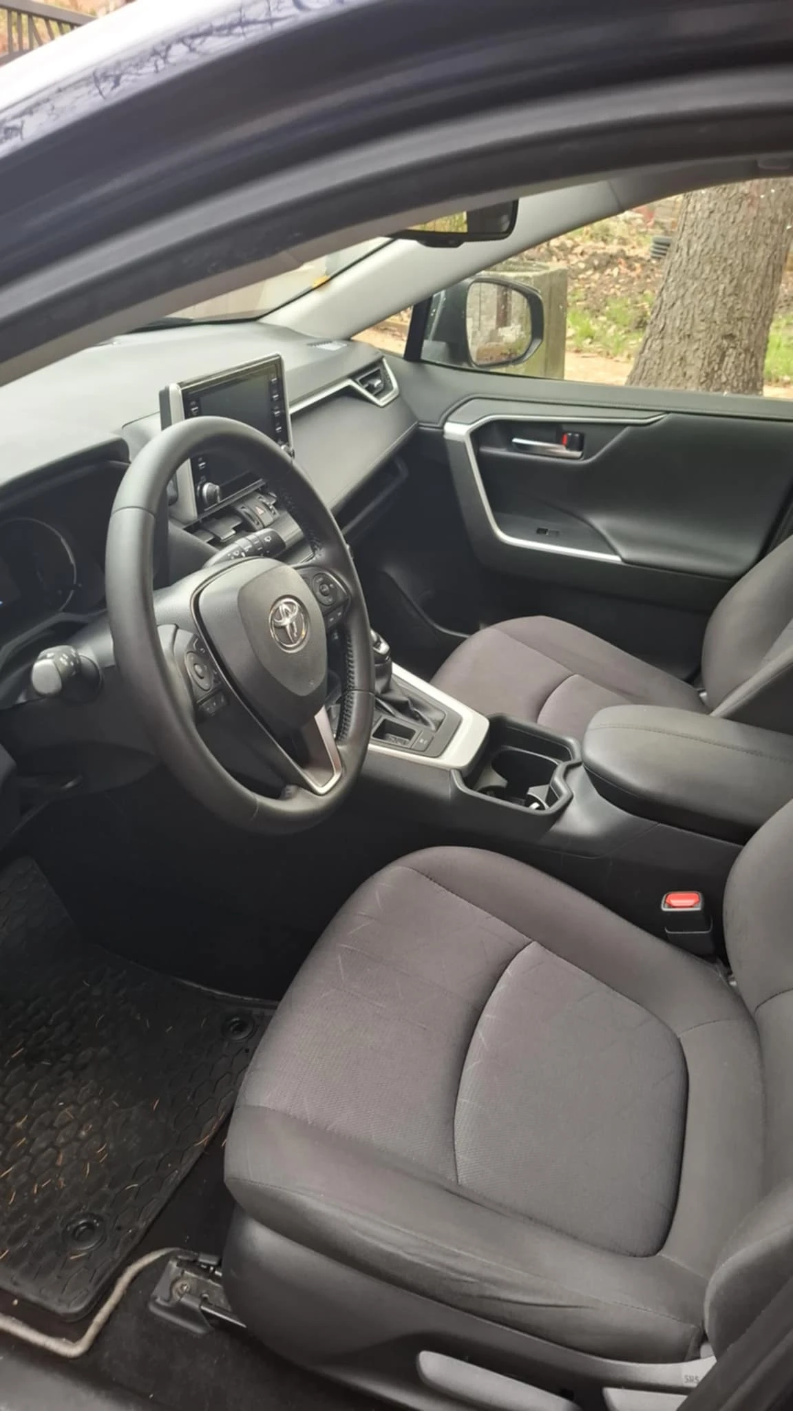 Toyota Rav4 2.5 HYBRID - изображение 9