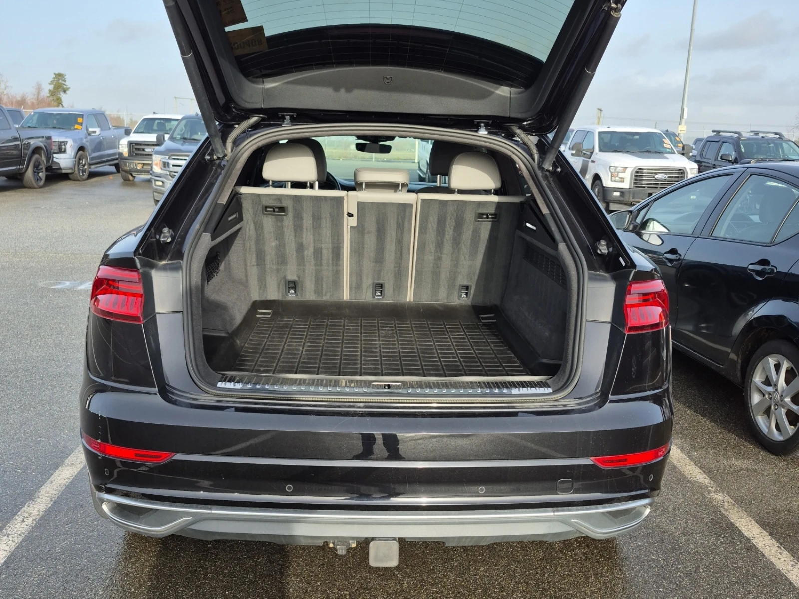 Audi Q8 * TECHNIK* CARFAX * БЕЗ ПЪРВОНАЧАЛНА ВНОСКА - изображение 10