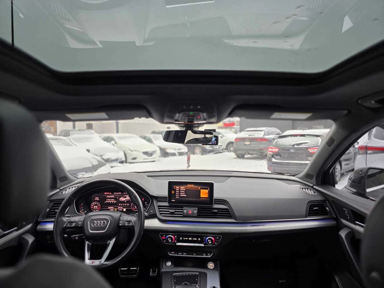 Audi Q5 TECHNIK| DISTRONIK| MATRIX| PANO| ОБДУХ| ЩОРИ| AMB - изображение 10