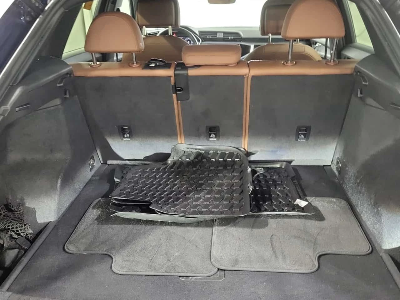 Audi Q3 ��������| PANORAMA| 2 �����| CARFAX|  | Mobile.bg � ����������� 15