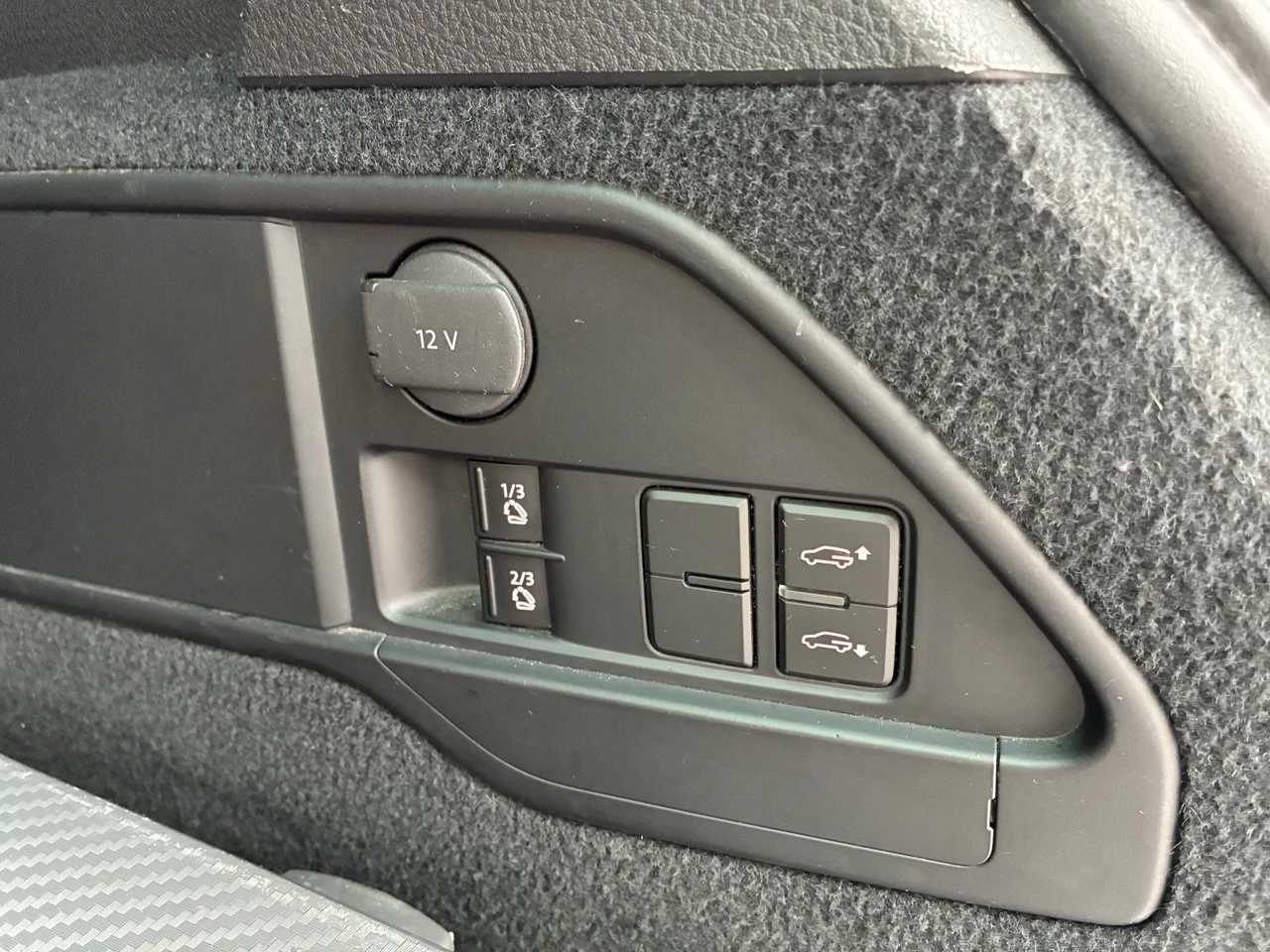 VW Touareg, снимка 10 - Автомобили и джипове - 54207840