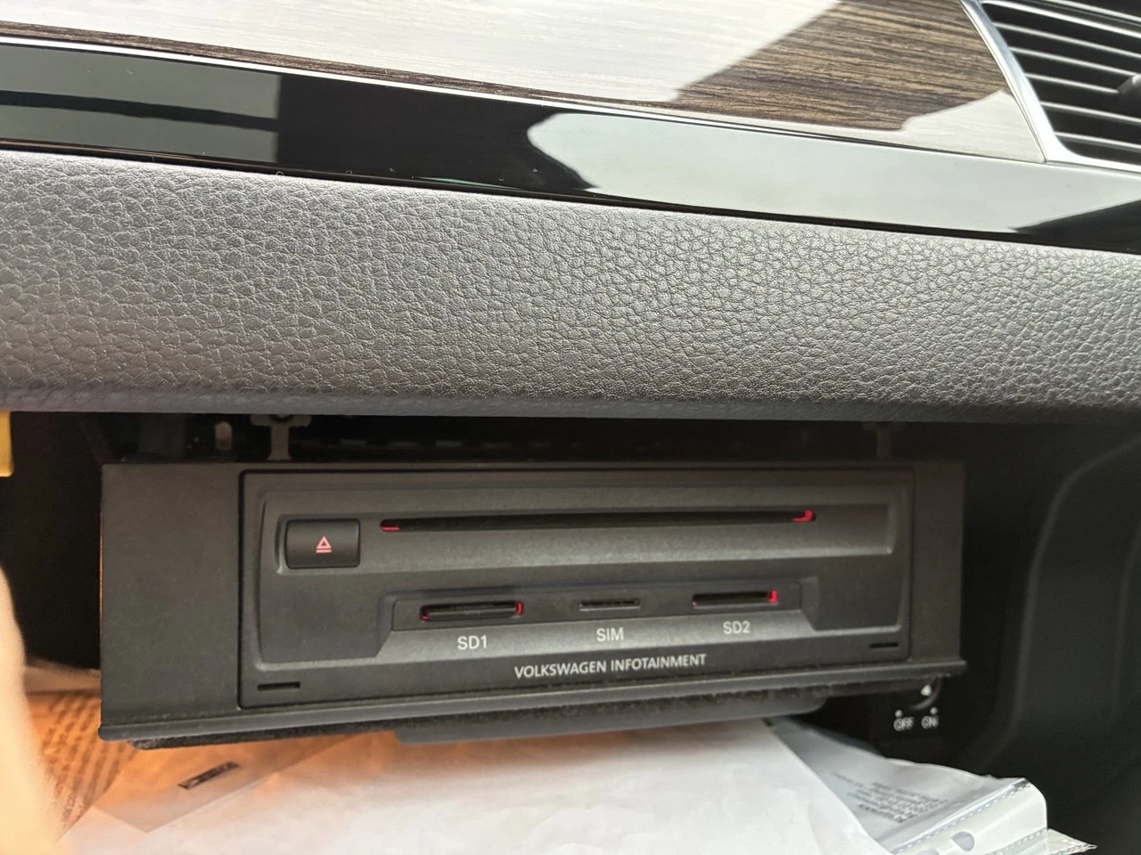 VW Touareg, снимка 12 - Автомобили и джипове - 54207840