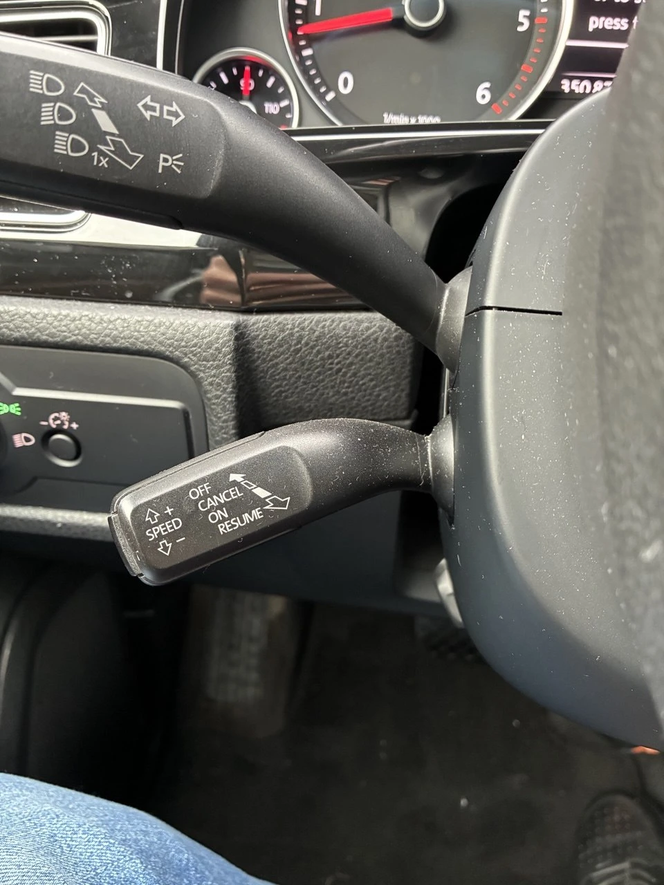 VW Touareg, снимка 13 - Автомобили и джипове - 54207840