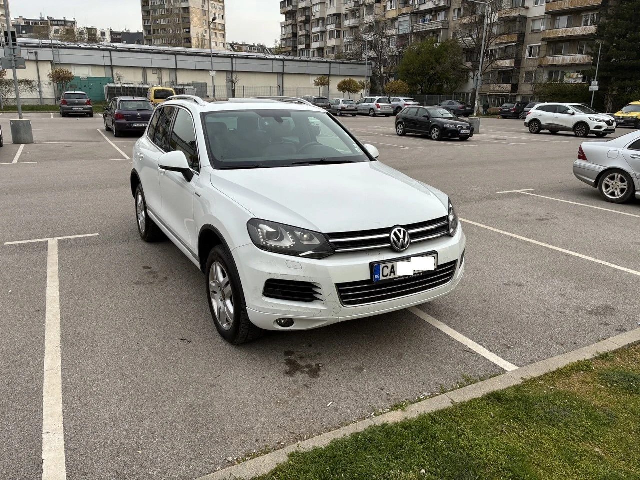 VW Touareg, снимка 2 - Автомобили и джипове - 54207840