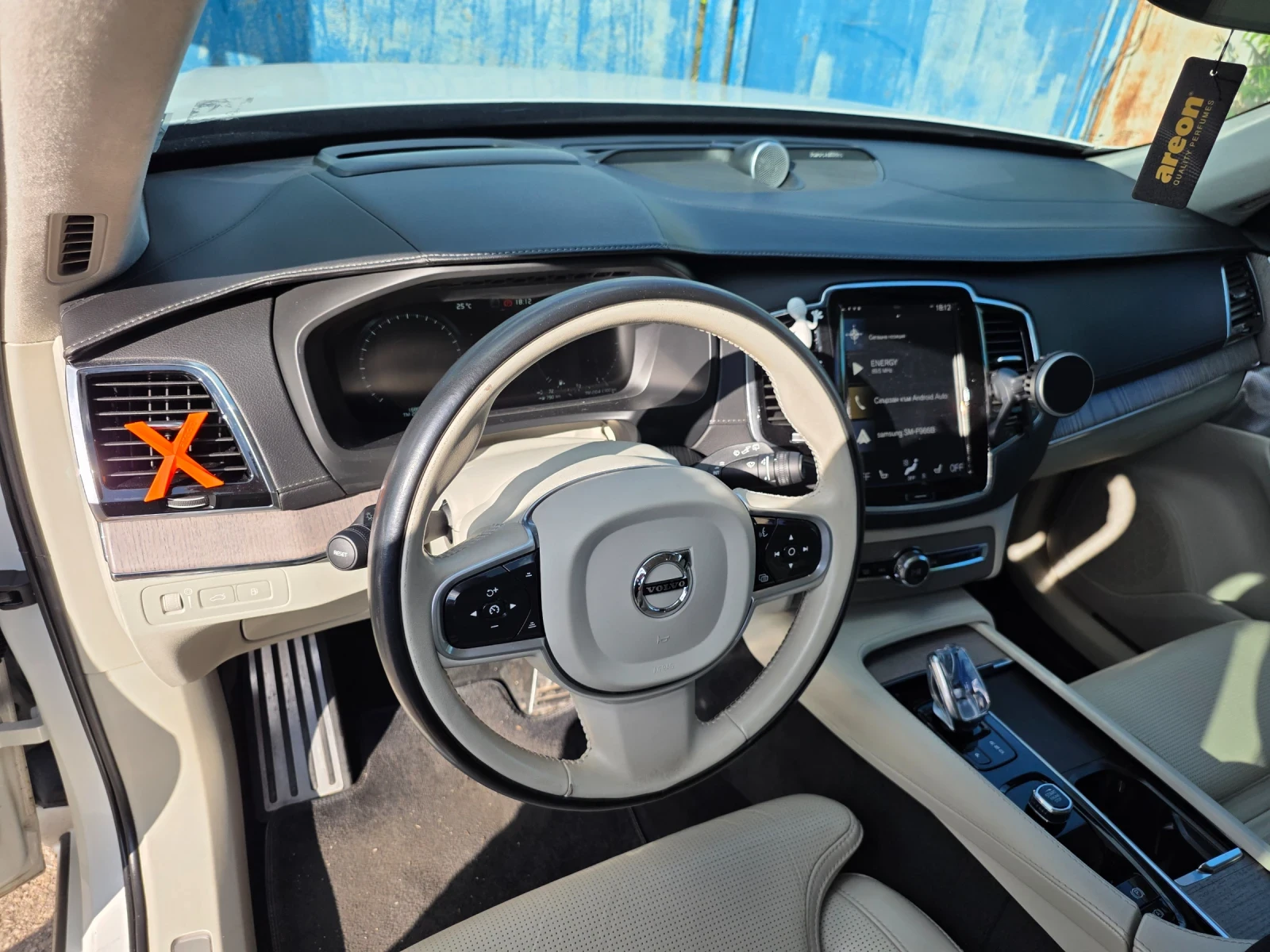 Volvo Xc90 T8 масаж Bowers& Wilkins , снимка 4 - Автомобили и джипове - 55367493