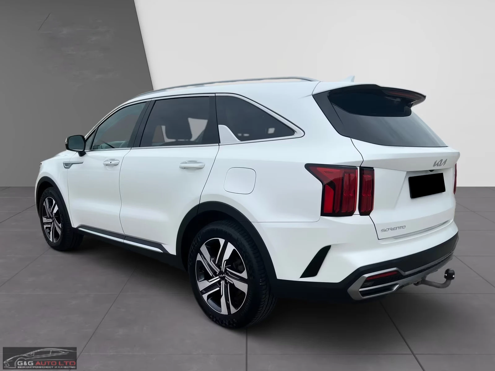 Kia Sorento 2.2CRDi/193HP/SPIRIT/4WD/CAM/NAVI/BOSE/LED/598q, снимка 3 - Автомобили и джипове - 55666539