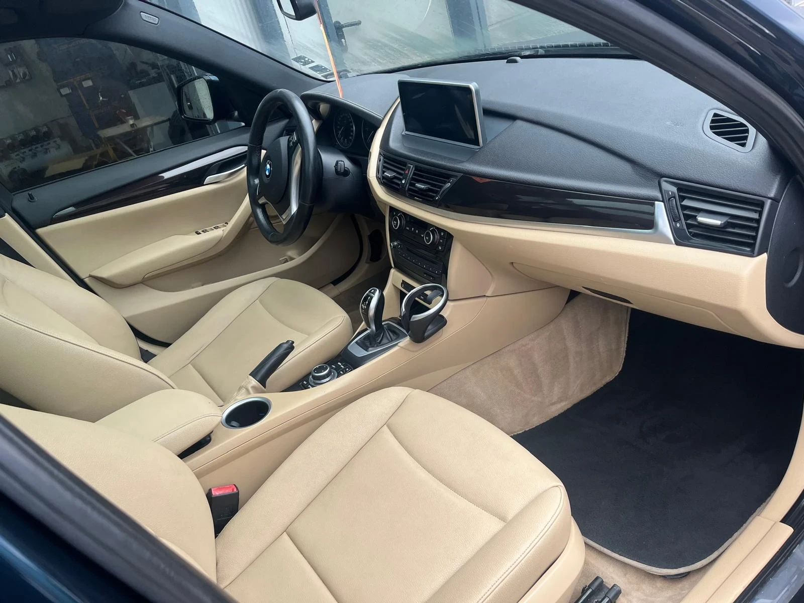 BMW X1 BMW X1; X DRIVE 18 D; Face lift , снимка 8 - Автомобили и джипове - 55904442