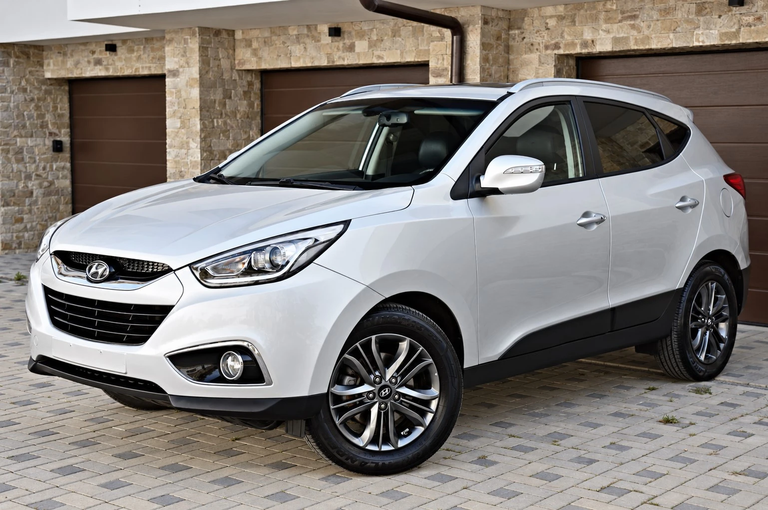 Hyundai IX35 1.7CRDI, 158 000 км. камера, навигация , подгрев