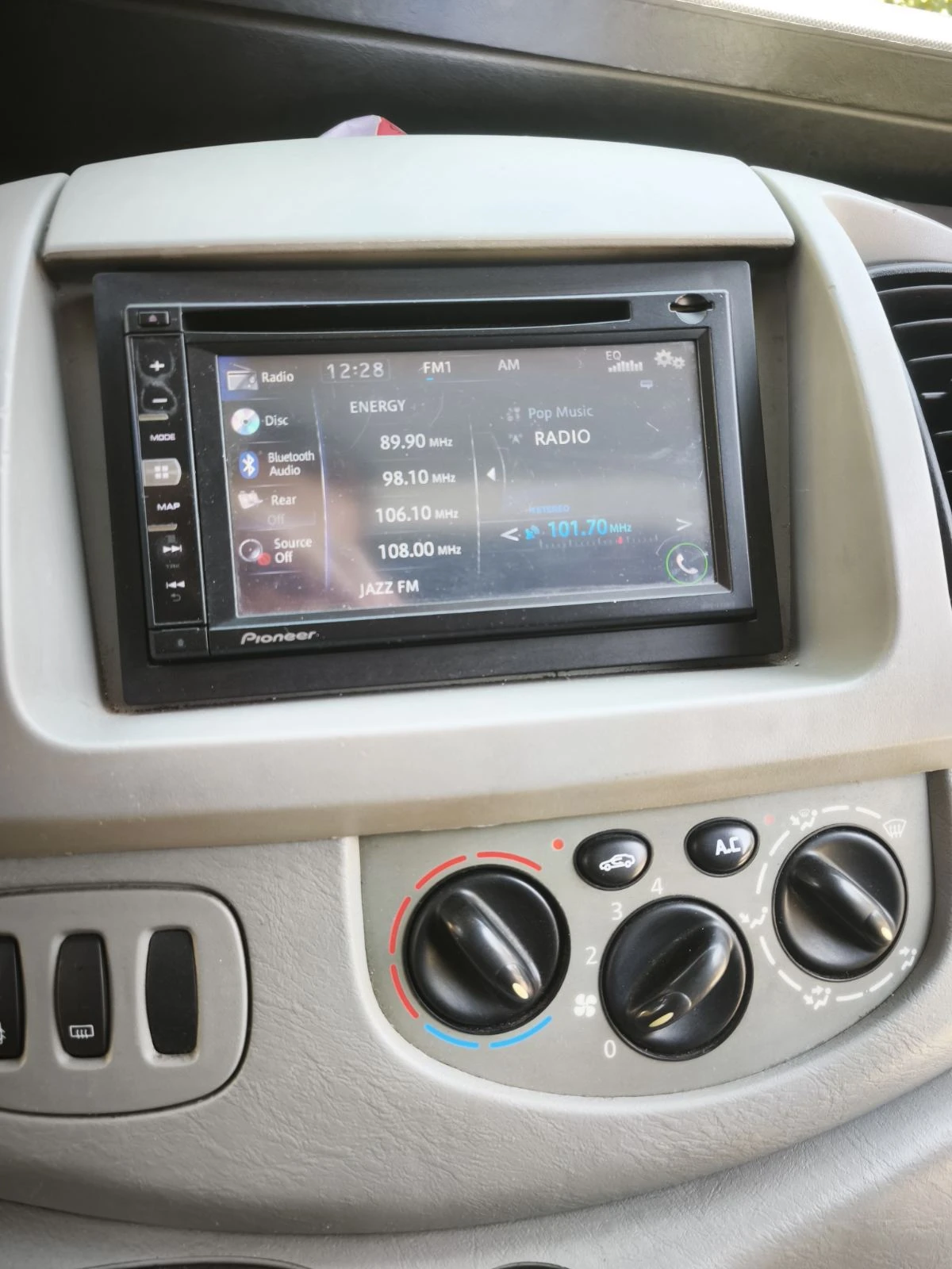 Opel Vivaro 1.9, снимка 8 - Бусове и автобуси - 55966488