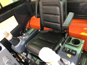 Багер Kubota 2 тона, КЛИМА, снимка 7