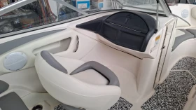 Моторна яхта Bayliner 235 BR, снимка 9