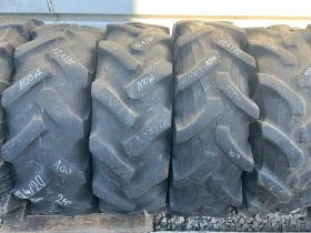 Гуми, снимка 1