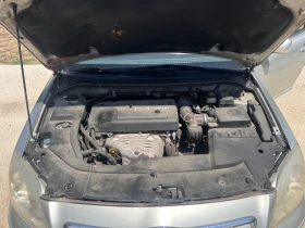Toyota Avensis 2.0vvt-i 147к.с НА ЧАСТИ, снимка 10