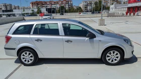 Opel Astra H комби, снимка 3