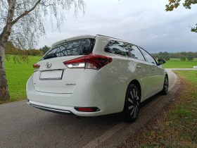 Toyota Auris 1.4 D4d / Перфектна /, снимка 9