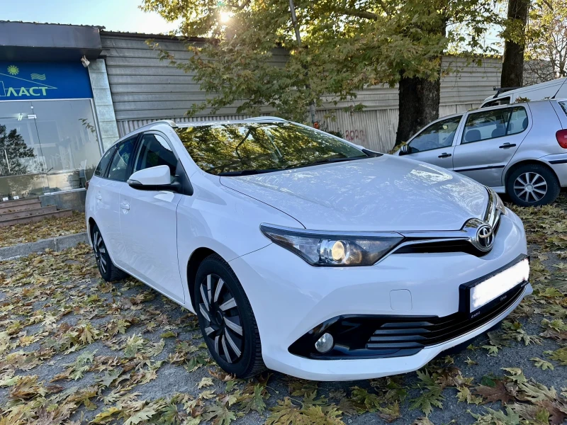 Toyota Auris 1.4 D4d / Перфектна / FACELIFT /, снимка 1 - Автомобили и джипове - 47469004