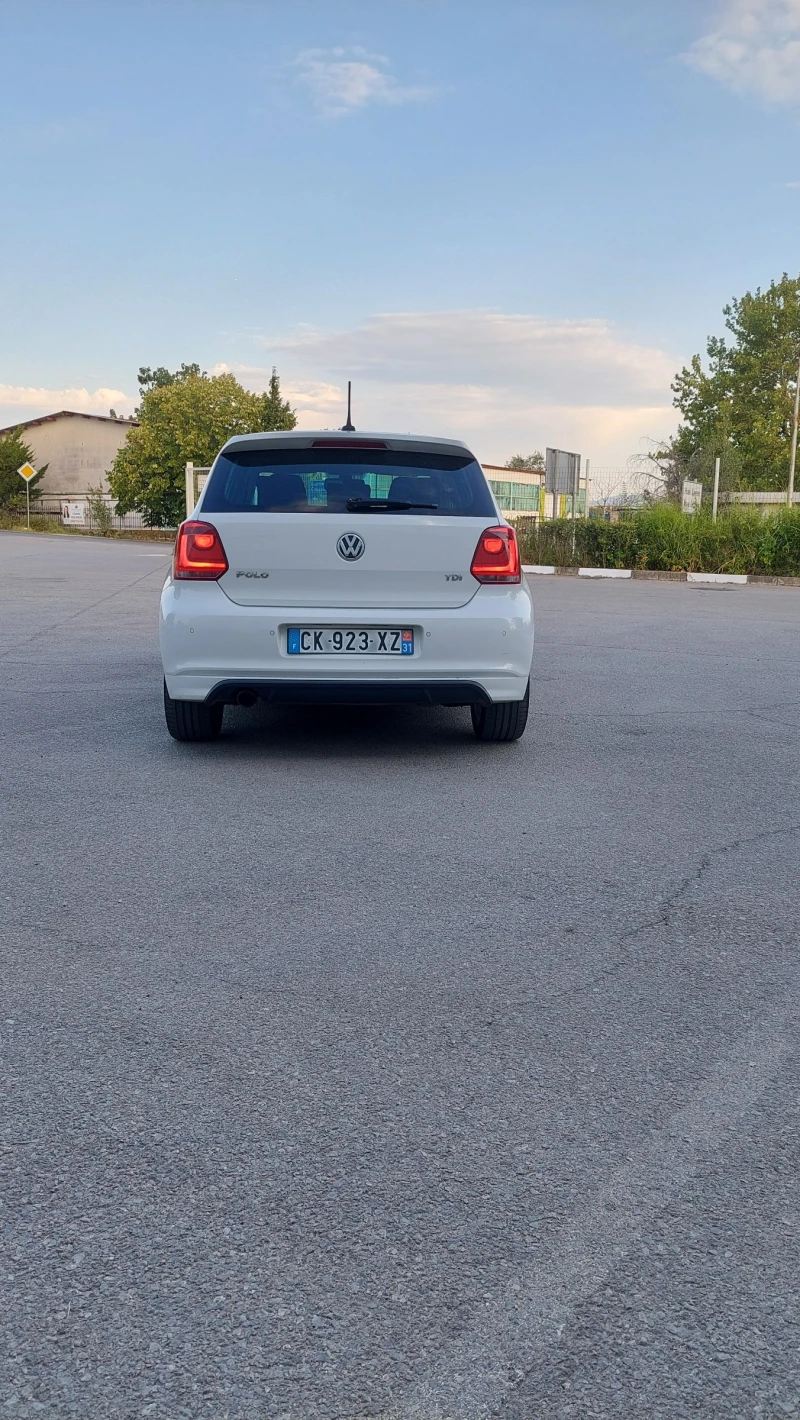 VW Polo 1.6 tdi R Line, снимка 6 - Автомобили и джипове - 52519037