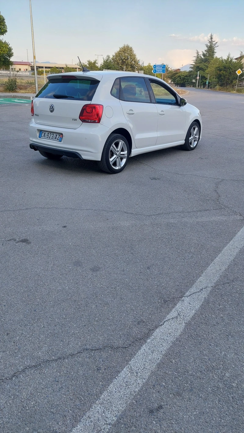 VW Polo 1.6 tdi R Line, снимка 7 - Автомобили и джипове - 52519037