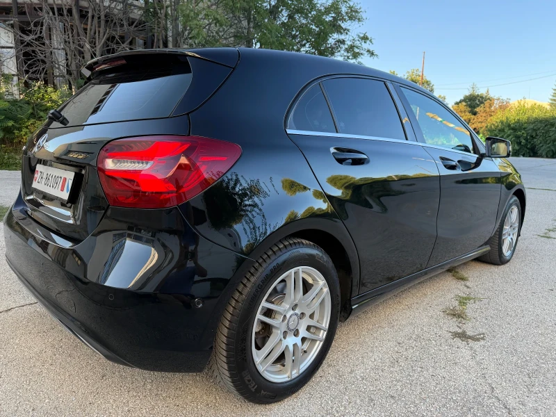 Mercedes-Benz A 180 i AUTOMATIC, снимка 4 - Автомобили и джипове - 51528145