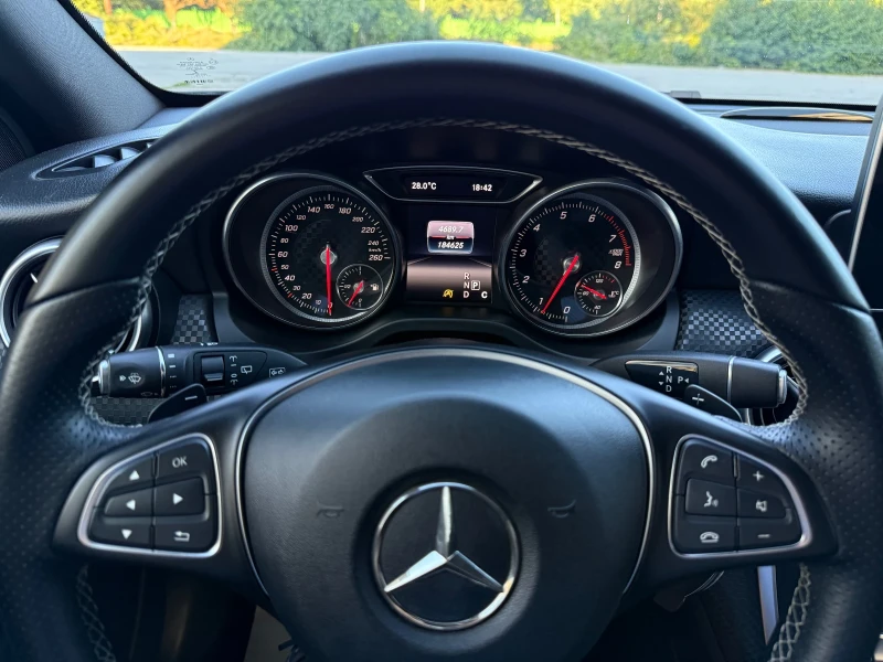 Mercedes-Benz A 180 i AUTOMATIC, снимка 13 - Автомобили и джипове - 51528145