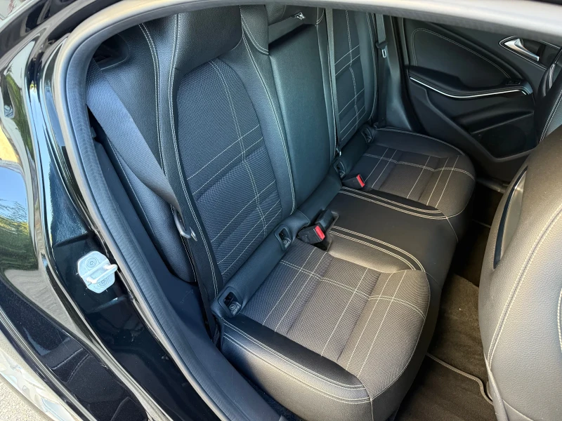 Mercedes-Benz A 180 i AUTOMATIC, снимка 12 - Автомобили и джипове - 51528145