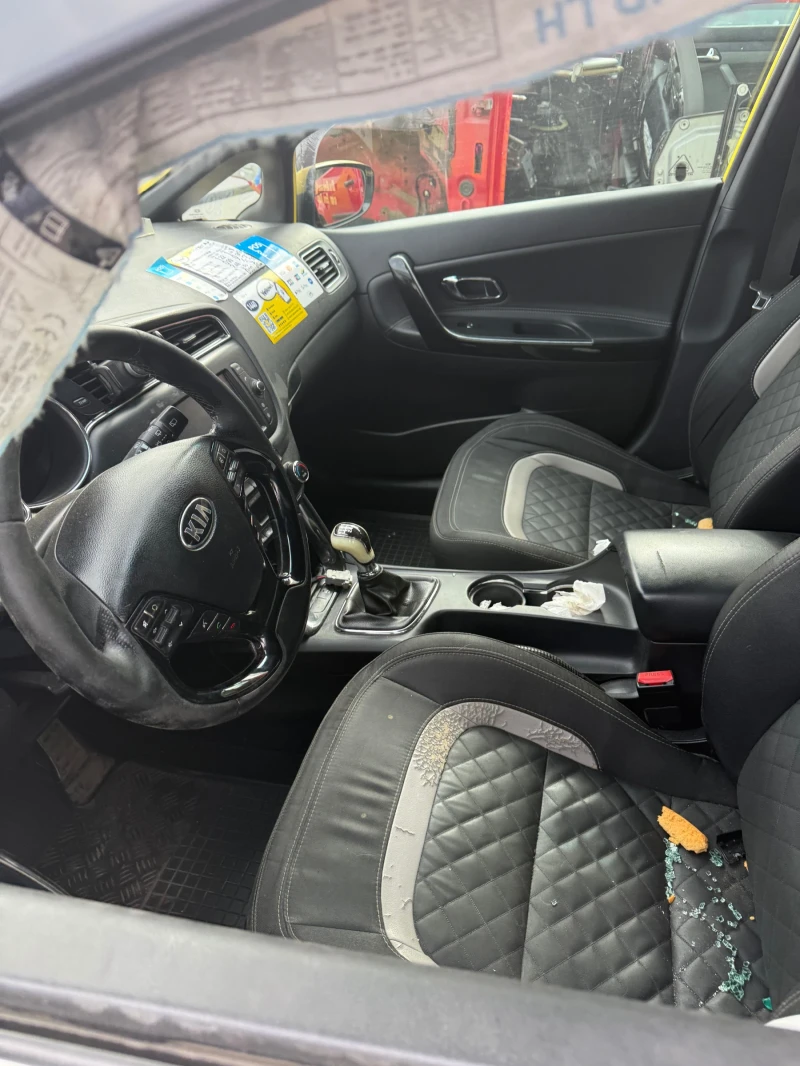 Kia Ceed, снимка 7 - Автомобили и джипове - 52148214