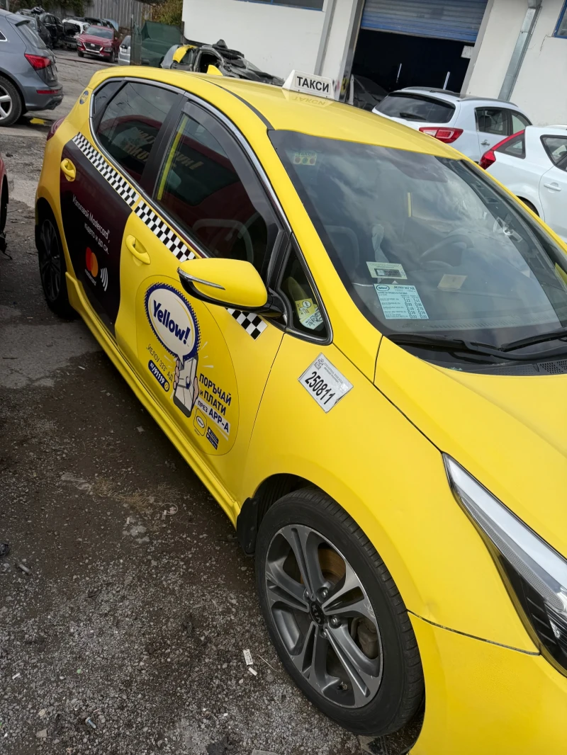 Kia Ceed, снимка 2 - Автомобили и джипове - 52148214