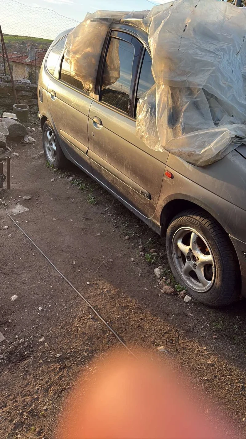 Renault Scenic 2000, снимка 6 - Автомобили и джипове - 52389520