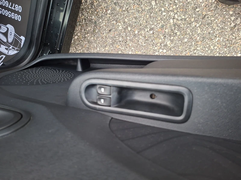 Renault Twingo 1, 5 dci, снимка 12 - Автомобили и джипове - 52741621