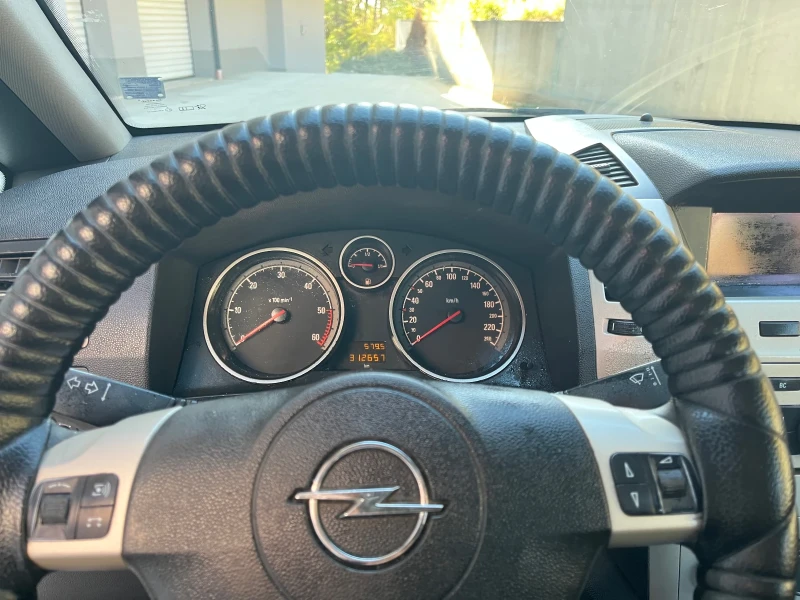 Opel Zafira, снимка 10 - Автомобили и джипове - 52947220
