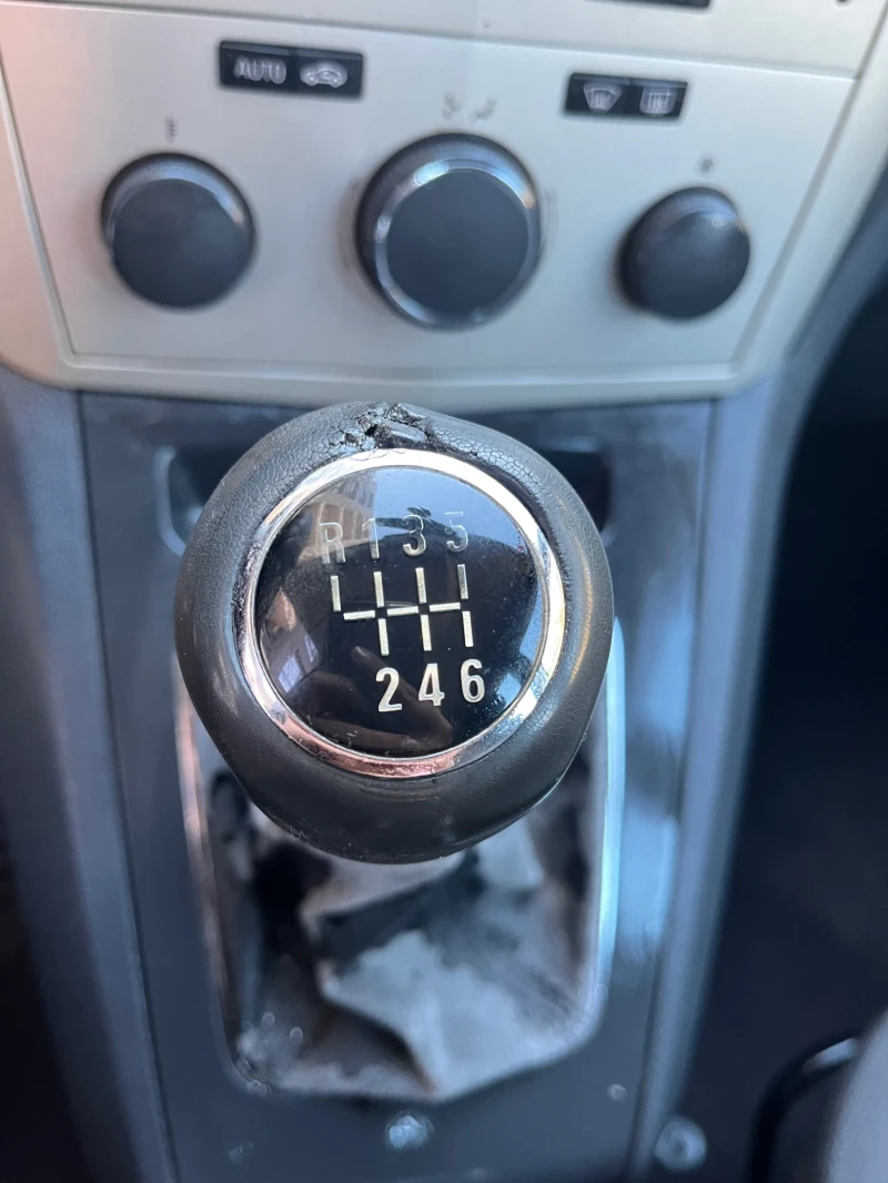 Opel Zafira, снимка 11 - Автомобили и джипове - 52947220