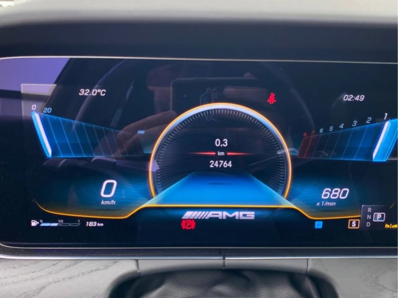 Mercedes-Benz E 63 AMG S * CARFAX * БЕЗ ПЪРВОНАЧАЛНА ВНОСКА, снимка 8 - Автомобили и джипове - 53114909