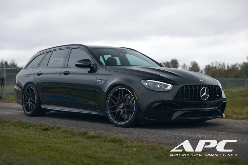 Mercedes-Benz E 63 AMG S * CARFAX * БЕЗ ПЪРВОНАЧАЛНА ВНОСКА, снимка 11 - Автомобили и джипове - 53114909