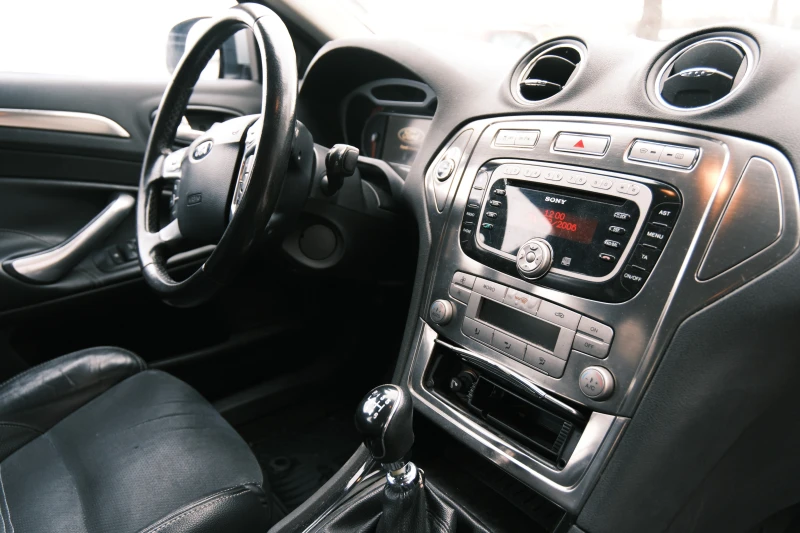 Ford Mondeo Mk4 Combi, снимка 7 - Автомобили и джипове - 53288402