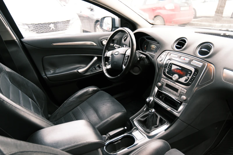 Ford Mondeo Mk4 Combi, снимка 5 - Автомобили и джипове - 53288402