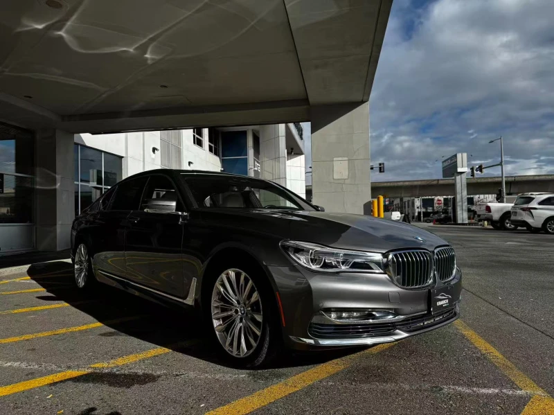 BMW 750 xDrive 750Li С РЕГИСТРАЦИЯ & АВТО КРЕДИТ, снимка 3 - Автомобили и джипове - 53527686