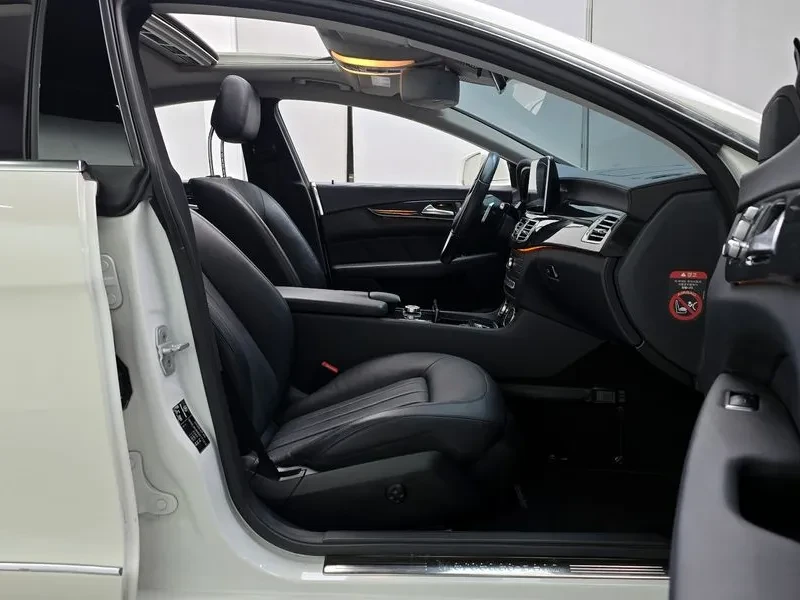 Mercedes-Benz CLS 250  D 4MATIC, снимка 10 - Автомобили и джипове - 55309653