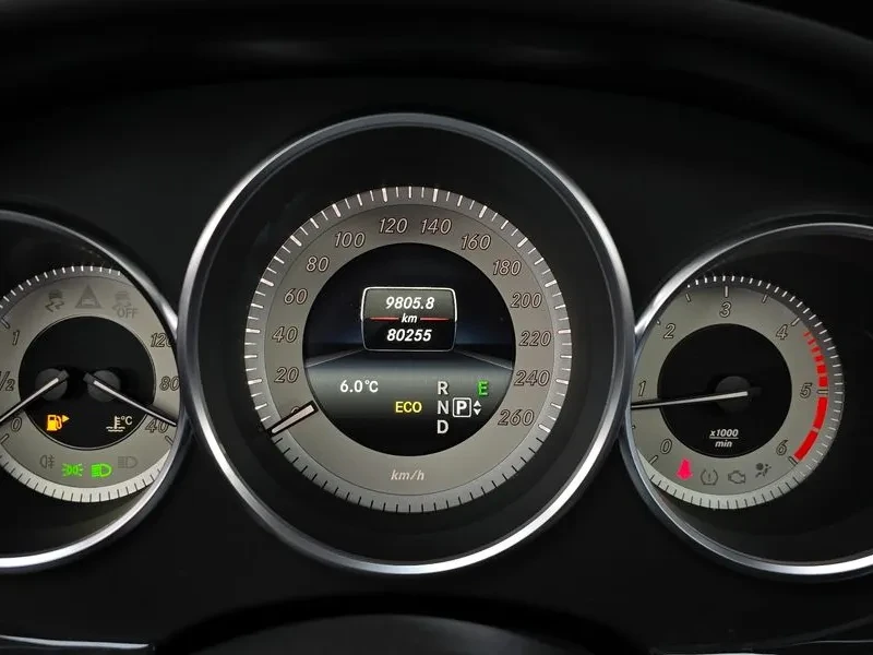 Mercedes-Benz CLS 250  D 4MATIC, снимка 8 - Автомобили и джипове - 55309653
