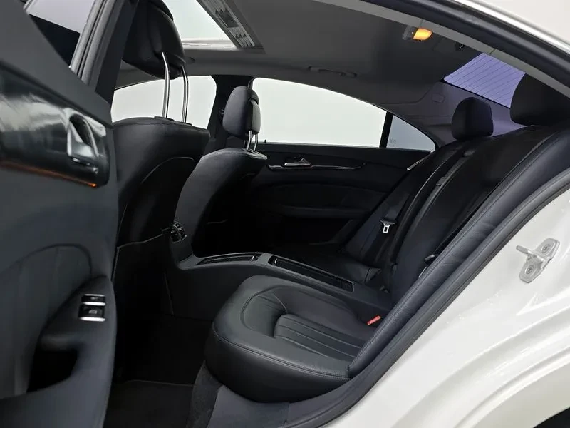 Mercedes-Benz CLS 250  D 4MATIC, снимка 13 - Автомобили и джипове - 55309653