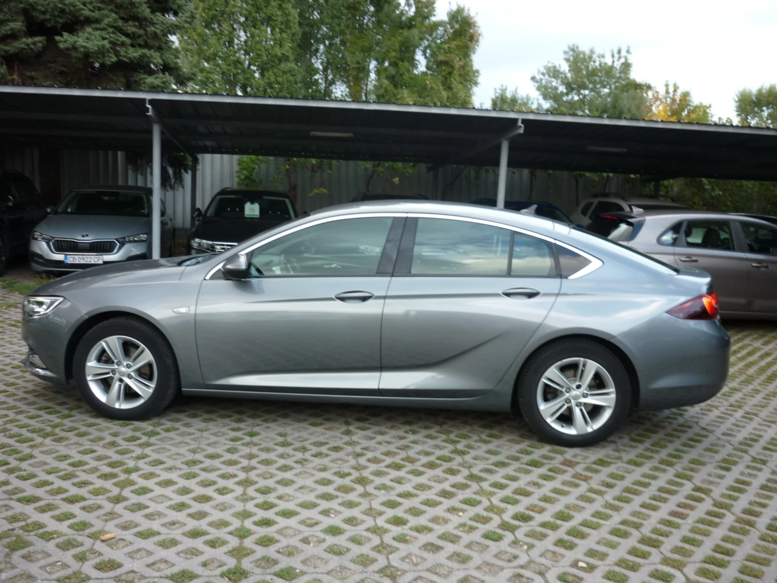 Opel Insignia GS Innovation 1.5T 165 HP A/T - изображение 6