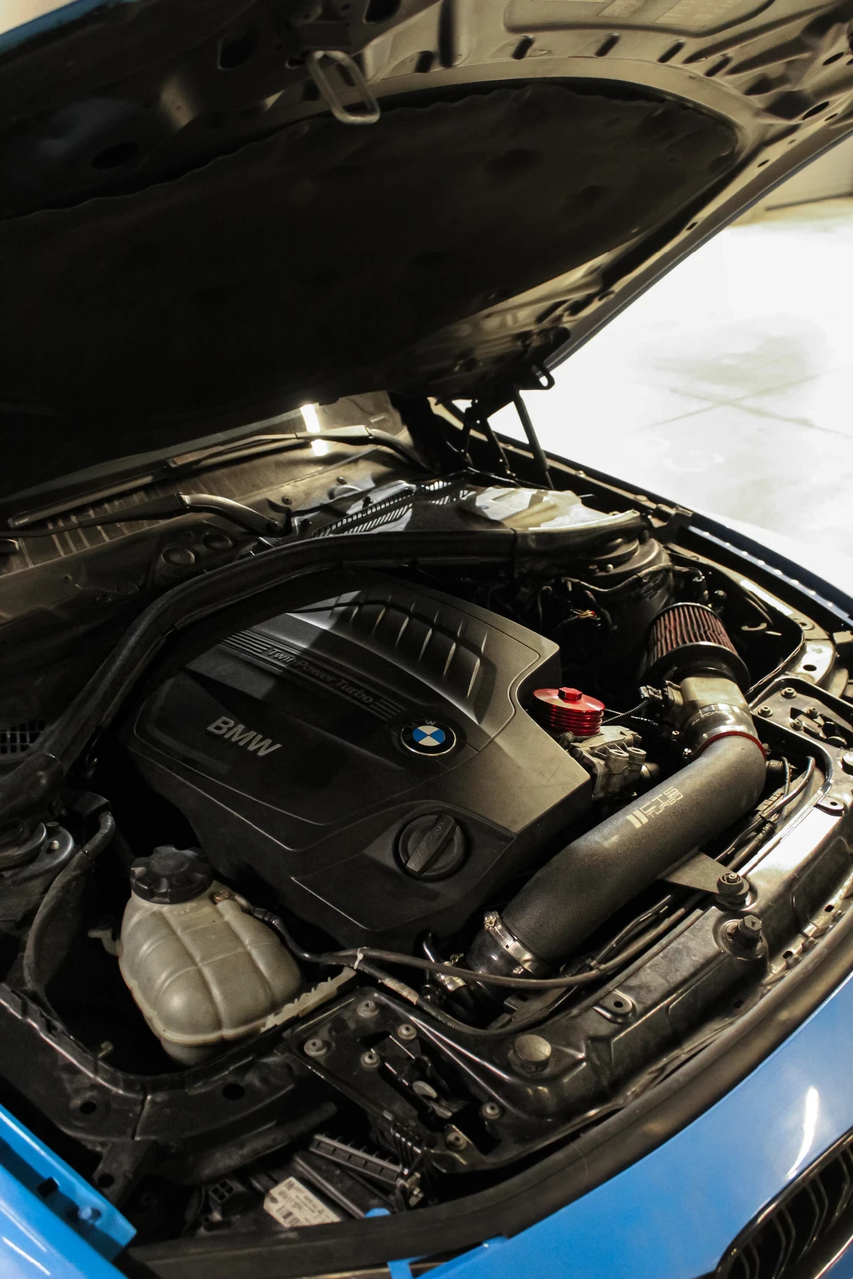BMW 335 Задно - изображение 10