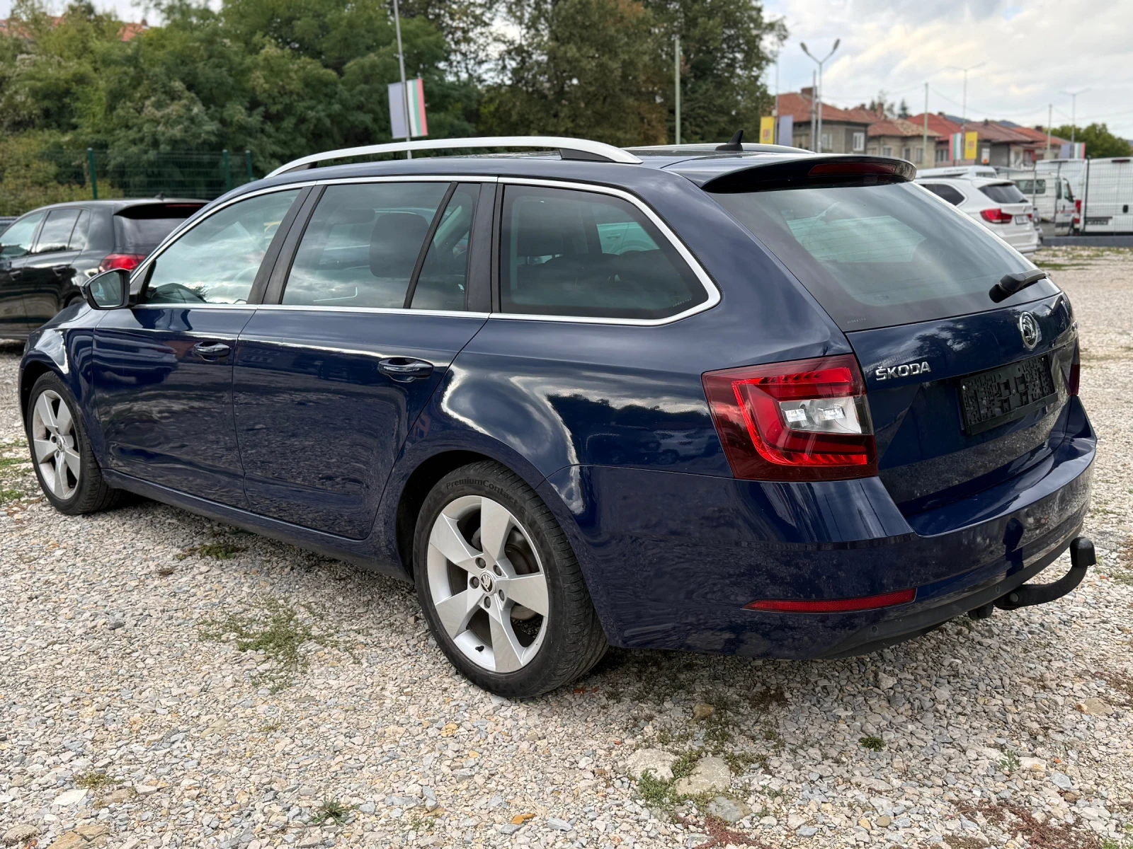 Skoda Octavia 2.0TDI DSG FACELIFT DISTRONIC EURO6 | Mobile.bg   11