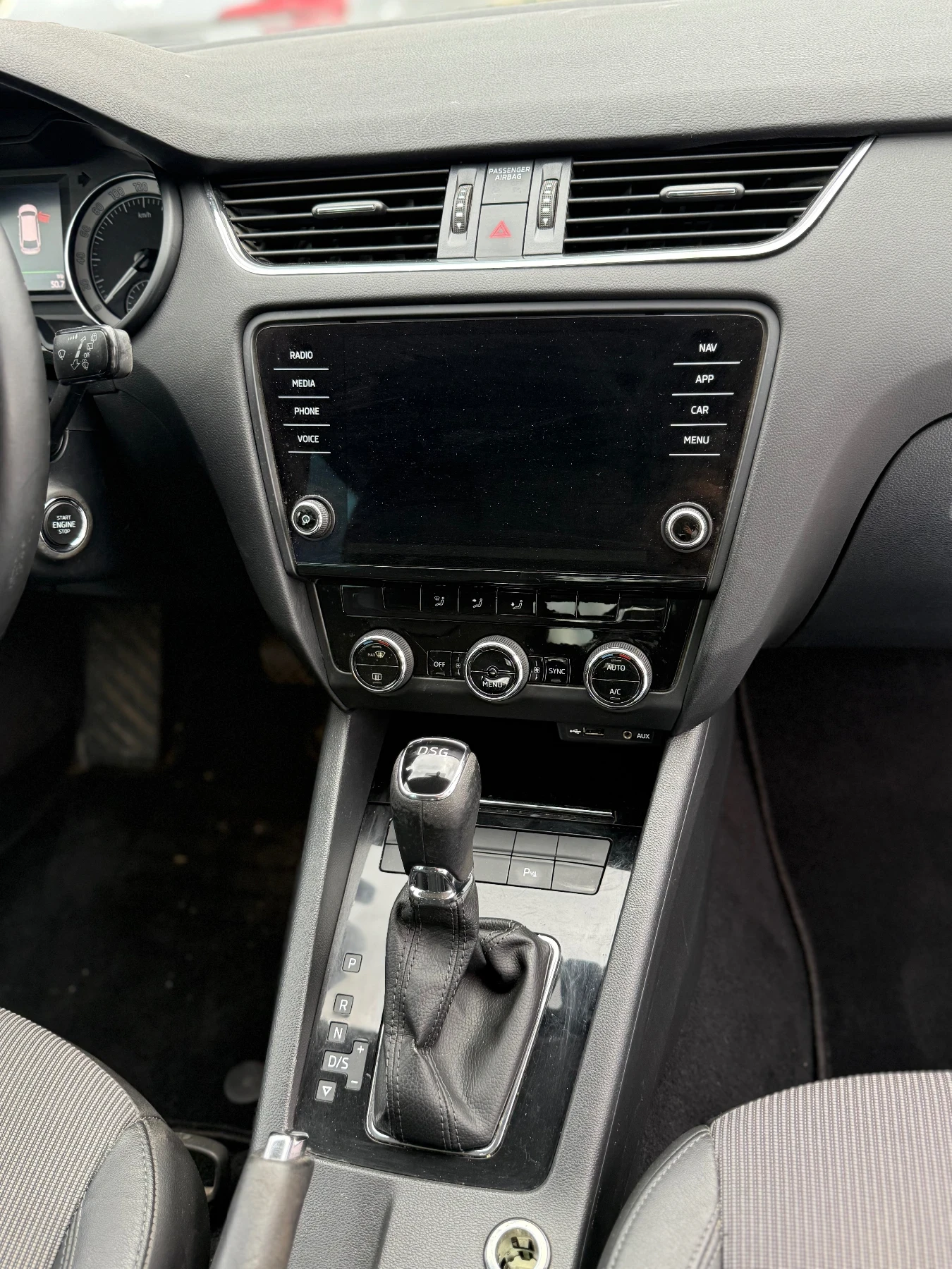 Skoda Octavia 2.0TDI DSG150kc - изображение 7