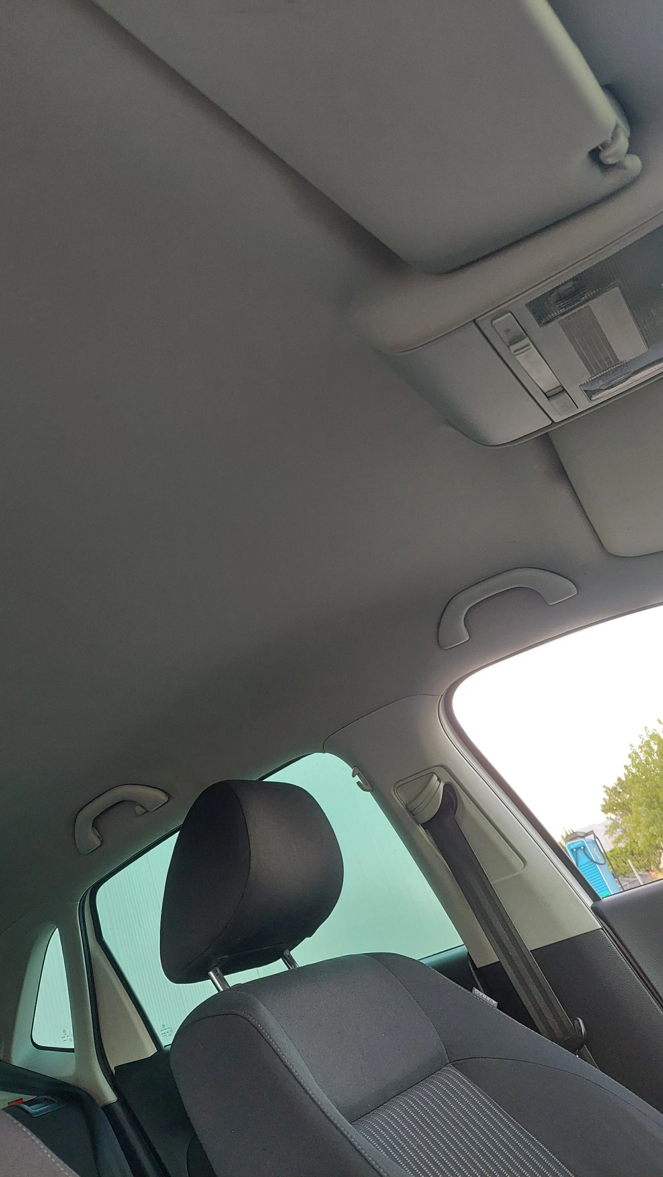 VW Polo 1.6 tdi R Line, снимка 11 - Автомобили и джипове - 55606678