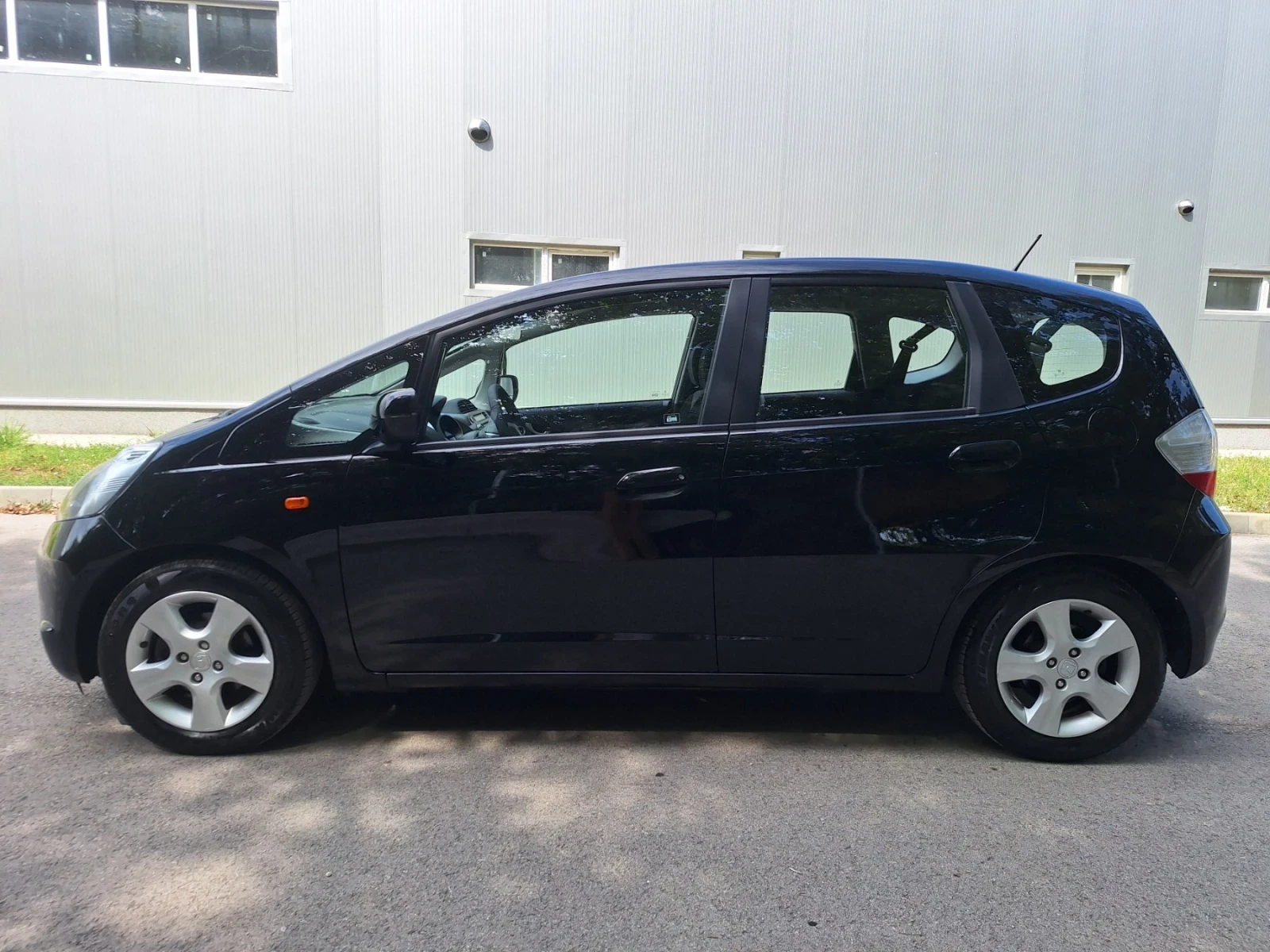 Honda Jazz 1, 2 90к.с. 130х.км. + зимни гуми и дж. ТОП - изображение 8