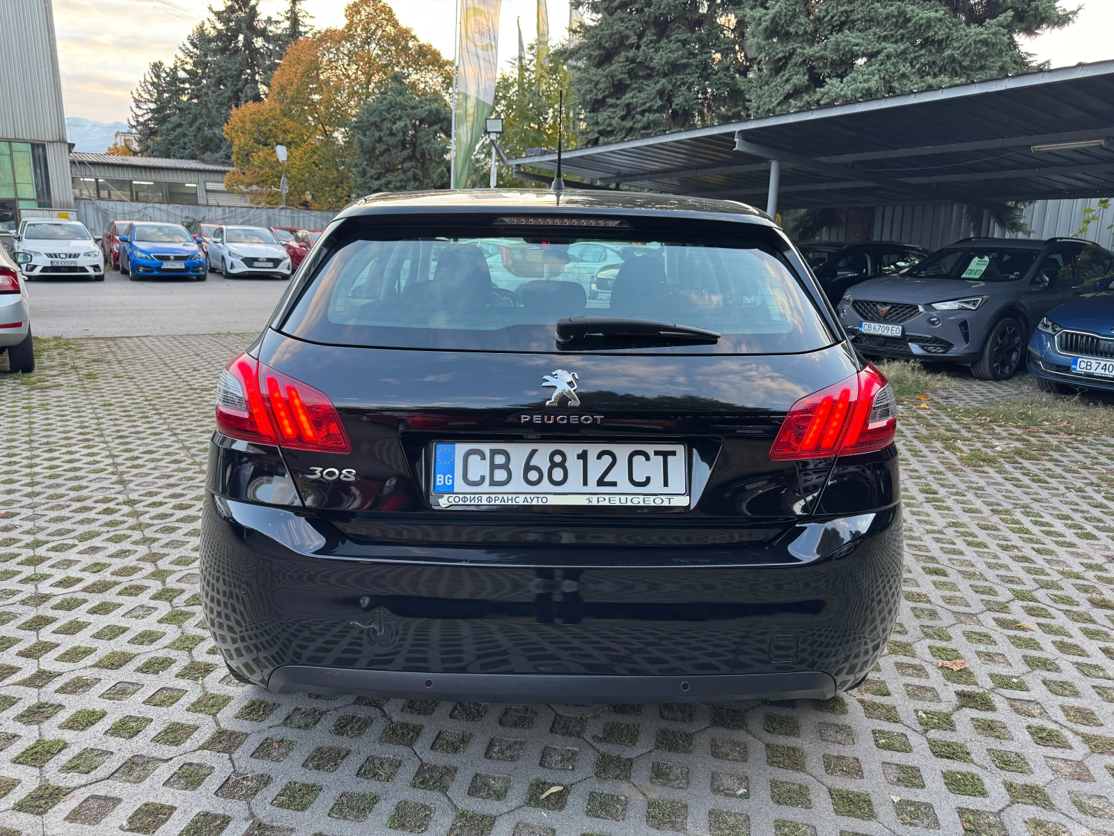 Peugeot 308 1.2 130 HP EAT8 - изображение 5