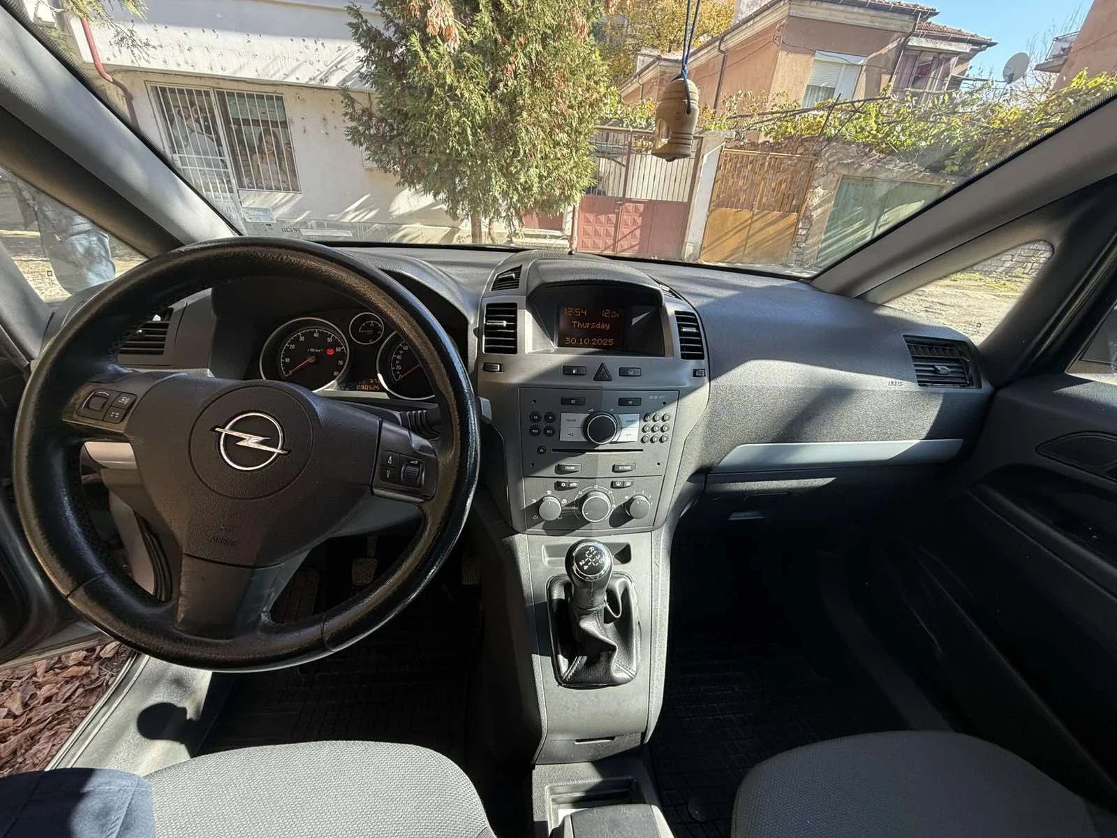 Opel Zafira  - изображение 7