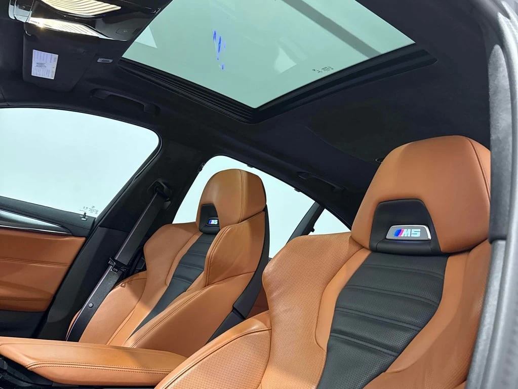 BMW M5 * Competition * CARFAX * БЕЗ ПЪРВОНАЧАЛНА ВНОСКА - изображение 10